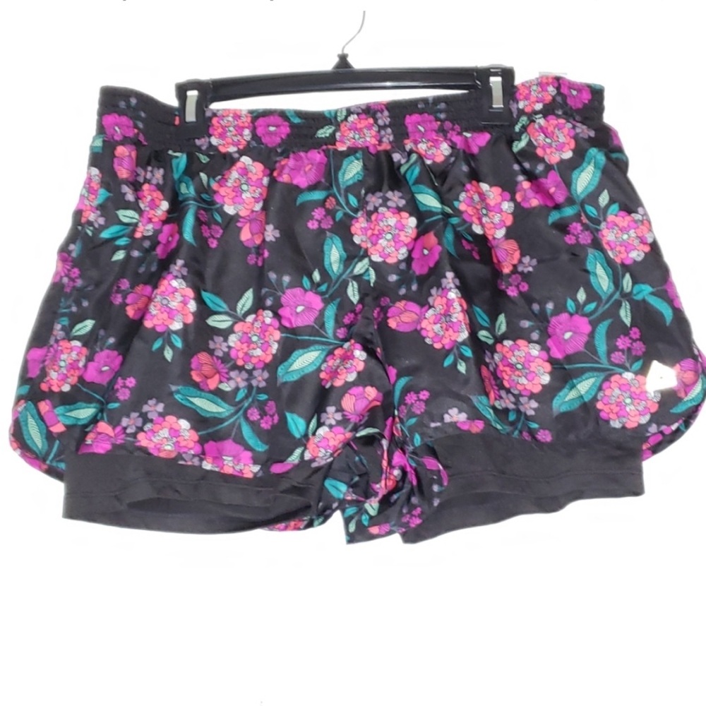 3/$15. Bundle sale. Reebok Black and Purple Athletic Shorts XL
